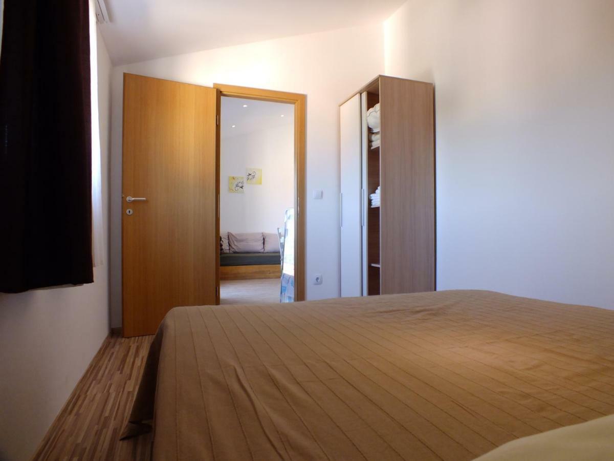 Apartmani Barisic Brodarica  Esterno foto