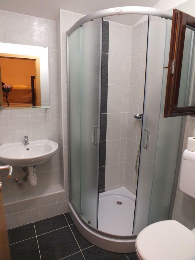 Apartmani Barisic Brodarica  Esterno foto